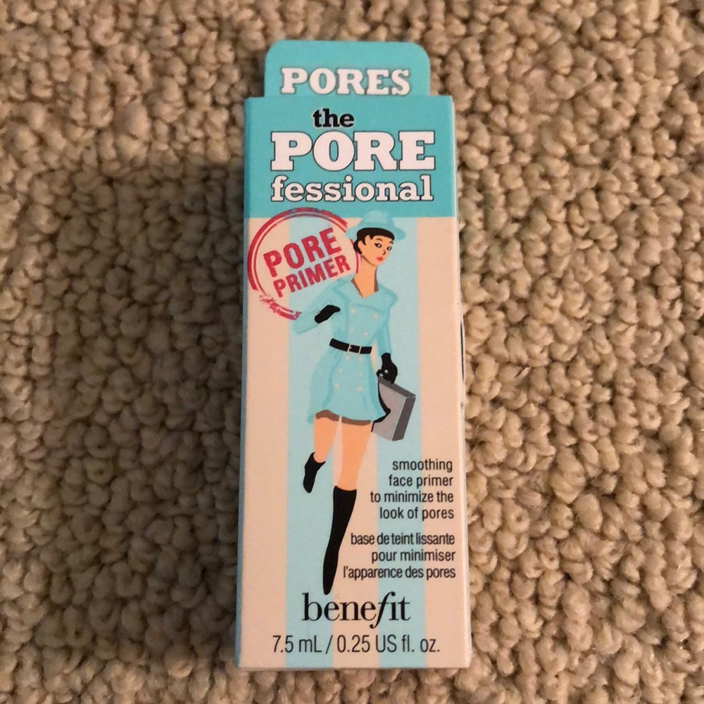 Benefit POREFESSIONAL primer travel size new!